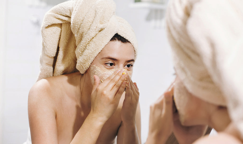 Scrub viso: quando farlo e quando evitarlo